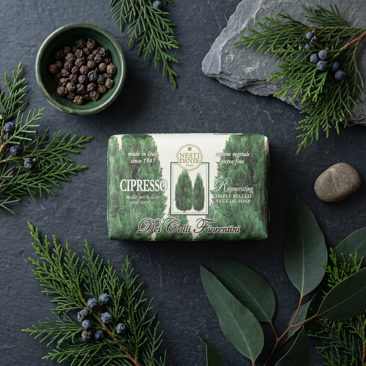 Nesti Dante Cypress Tree Soap 250g | Woody Tuscan Hillside Scent