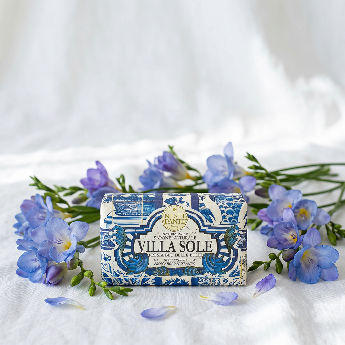Nesti Dante Fresia Blu delle Eolie Soap 250g | Aeolian Islands Freesia Soap